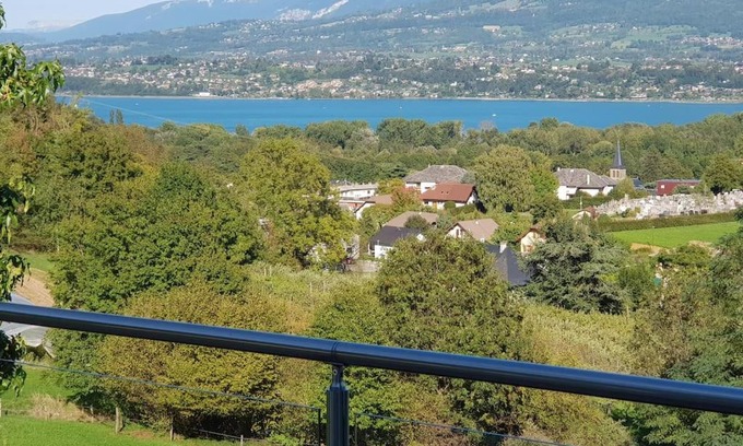 Le Bourget-du-Lac House | Family-Friendly Retreat at Ô Lac - Guest Rated 10/10
