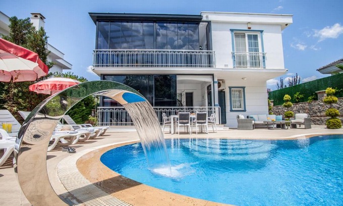 Oludeniz Villa | Ideal 3-Bedroom Villa in Ölüdeniz Ovacık with Pool