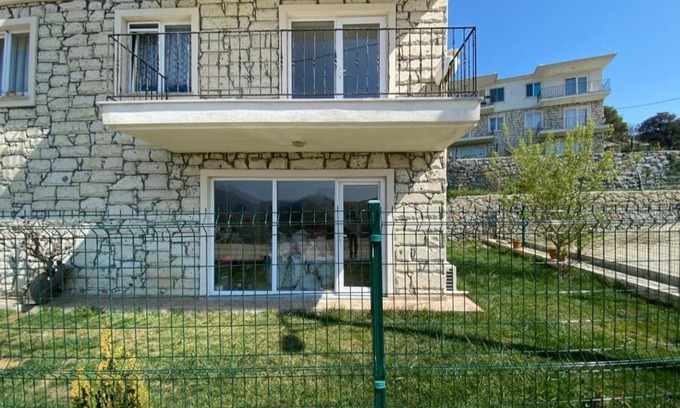 Gokceada Villa | Delightful 3+1 Duplex Villa with Private Garden Near City