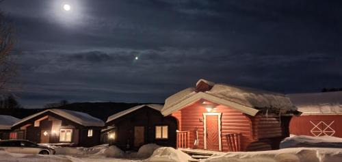 Geilo Resort | Pet-Friendly Øen Turistsenter Cottages with Hot Tub & Breakfast