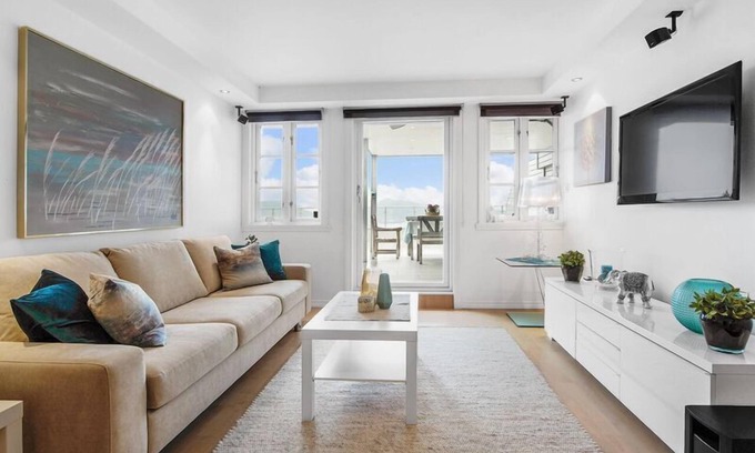 Bergenhus Apartment | Øyjorden Apartment: Guest Rated 9.8 with Family-Friendly Perks