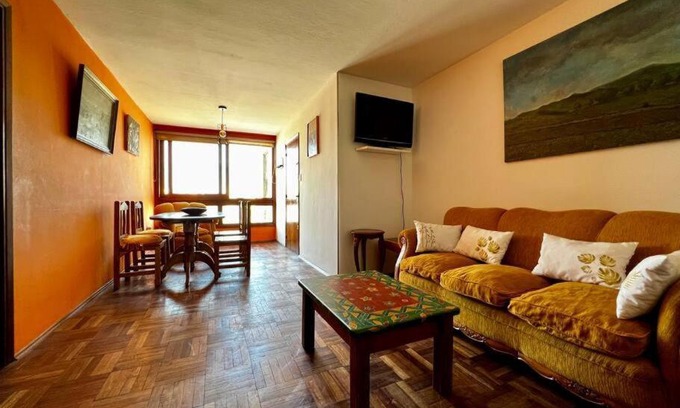 Cordon Apartment | Prime Location at Único - Rated 9/10 with Family Amenities