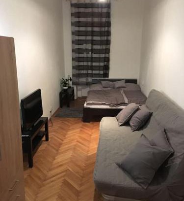 Brno-stred Apartment | Cozy Stay Near City Center with Pet & Child-Friendly Amenities