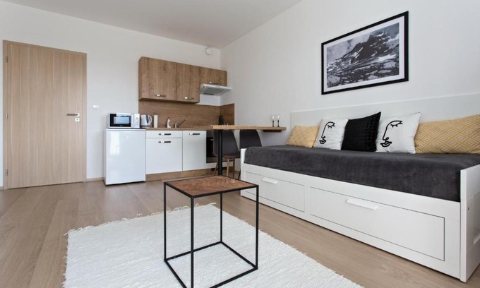 Poprad Apartment | Cozy Apartment with Breathtaking Tatry Views