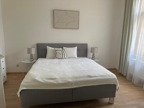 Prague 2 Apartment | Cozy Apartment in Prague City Center - Pet and Child Friendly