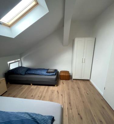 Staufenberg Apartment | Child-Friendly Übernachtung by Tag - Guest Rated 9/10!