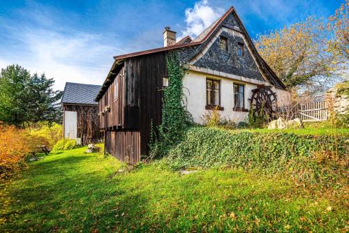 Bily Potok House | Enchanting Čertův mlýn - Family & Pet Friendly Retreat