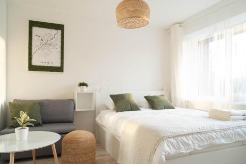Anyksciai Apartment | Guest Rated 9.7: Čia gera Studio - Family-Friendly Stay