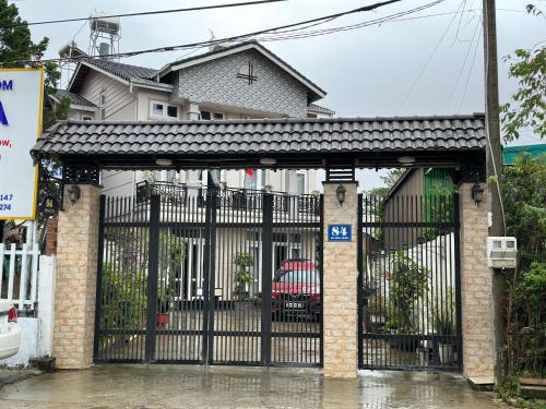 Da Lat Villa | Discover Đà Lạt Villa 84 on Hồ Xuân Hương Lake