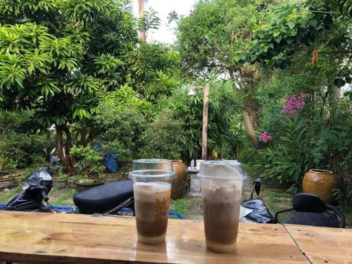 Dong Hoa Cabin | Tranquil Đất Phú Homestay: Oceanfront Bliss Awaits