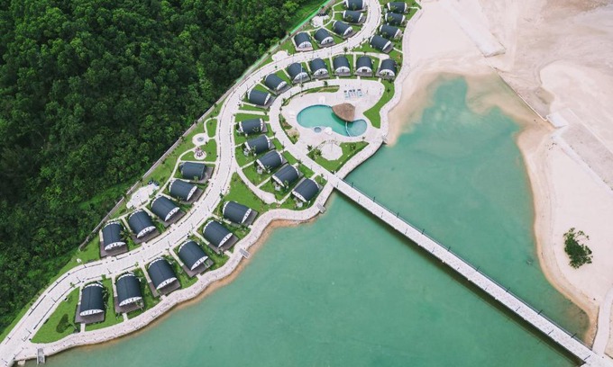 Hai Ha Resort | Relax at Đầu Rồng Resort with Oceanfront Views & Pool