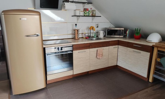 gmina Kłodawa Apartment | Pet-Friendly Retreat at Łośno - Rated 9/10 by Guests