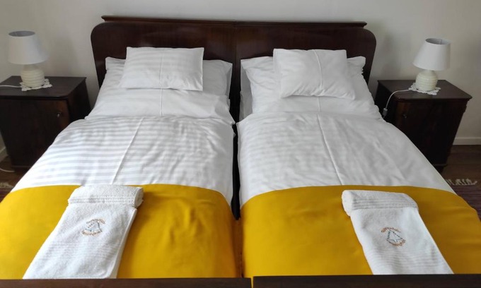 Kondorfa Apartment | Family-Friendly Őrségi Gyantafalva Vendégház with Kitchen