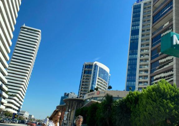 Nilufer Apartment | Modern City-Centered Apartment with Pool and Family Amenities