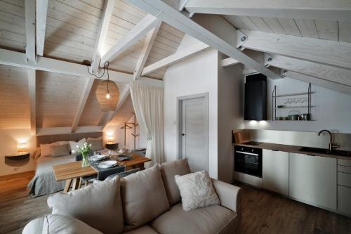 Janov nad Nisou Apartment | Discover Šalet Hrabětice: Family-Friendly Retreat with 9.6/10