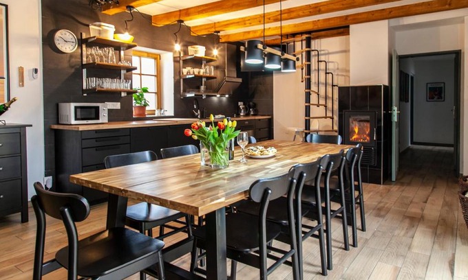 Hamr House | Experience Wellness at Škorničkův Statek with Family Amenities