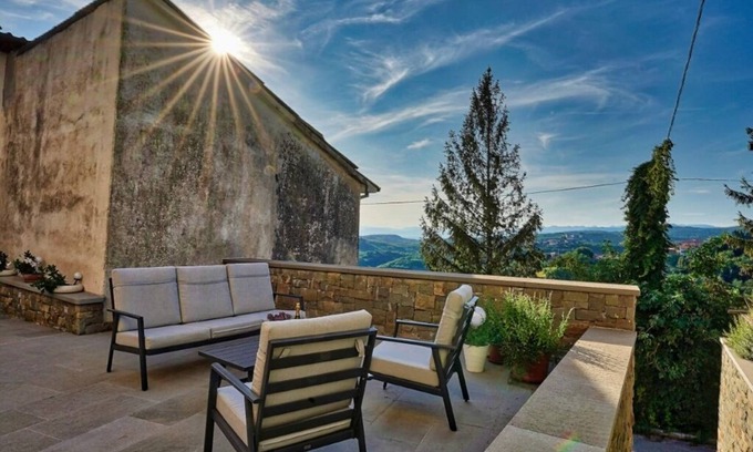 Ljubljana Bed & Breakfast | Šmartno – Goriška Brda : DELUXE STUDIO
