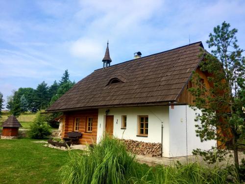 Vacov House | Experience Comfort at Šumavská Roubenka - 9.3/10 Rated