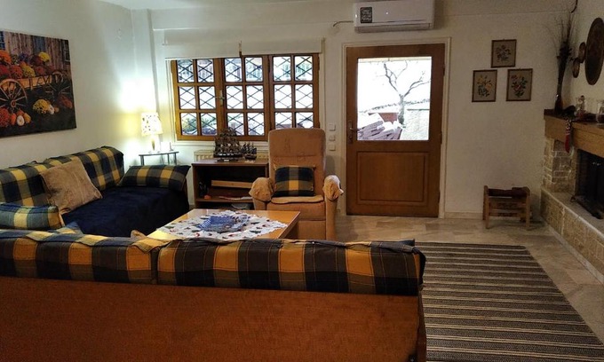 Panorama Apartment | Quiet Retreat with Parking for Your Perfect Getaway