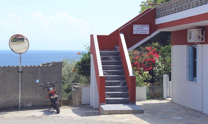 Votsi House | Child-Friendly Retreat at Alexandros Apartment, Rated 8.6