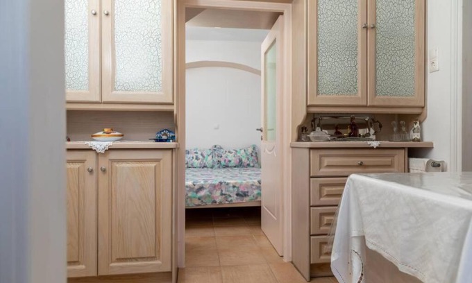 Koronos House | Oceanfront Retreat at Δροσιά - Family-Friendly Getaway