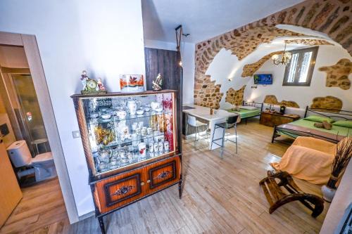 Papadhianika Apartment | Discover Kamara Finiki Village - Family-Friendly Getaway