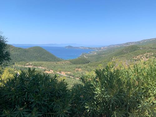 Igoumenitsa Apartment | Discover Ballas Studios: Pet-Friendly Haven with Breakfast