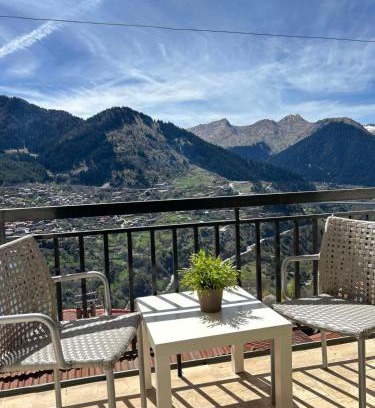 Metsovo Apartment | Family-Friendly Retreat at Το σπίτι της πλατείας