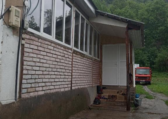 Kyrgyzstan House | Family-Friendly Stay at Ай-Күн with Relaxing Hot Tub