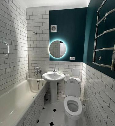 Maliyevtsy Apartment | Central Apartments Near Lybid Plaza - Rated 9.4/10 by Guests
