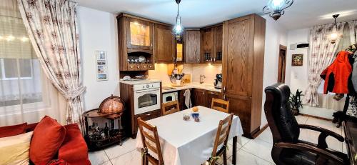 Maritsa Apartment | Guest Rated 10/10: Oceanfront Apartment "НИКОЛ" Awaits