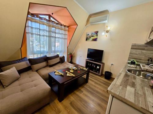 Devin Apartment | Family-Friendly Апартаменти Лили with a 9/10 Guest Rating