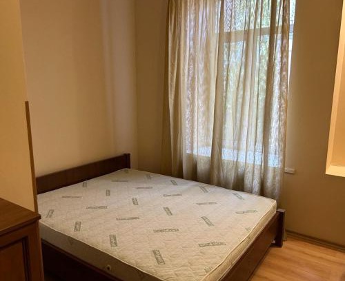 Khreshchatyy Yar Apartment | Spacious 3-Room Apartments at Independence Square