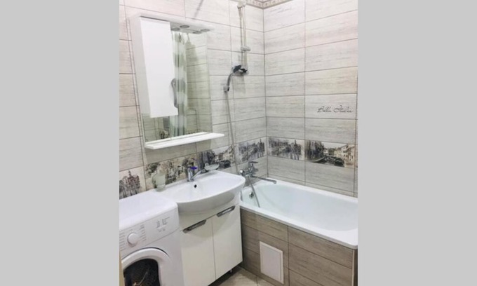 Tsentralnyy Apartment | Cozy Апартаменты Альпика with Wheelchair Accessibility