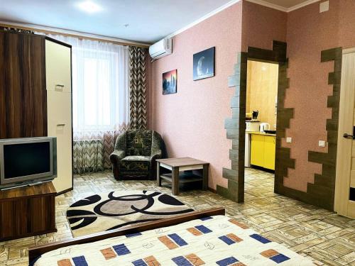 Krivoy Rog House | Central Apartments in Kryvyi Rih: Rated 9/10 with Hot Tub