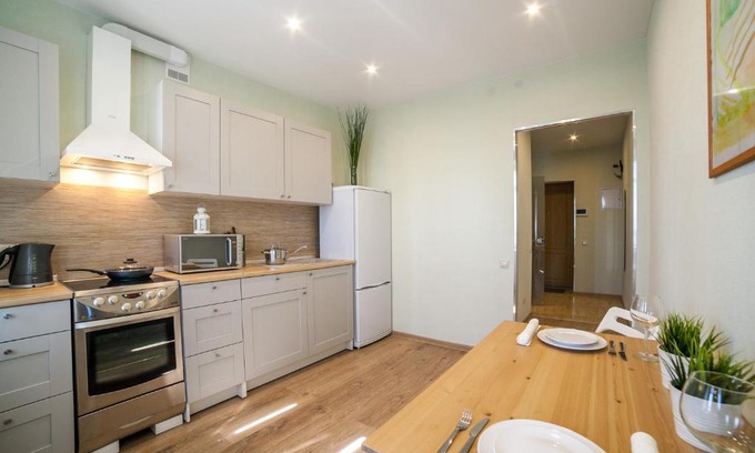 Nizhniy Novgorod City Centre Apartment | Prime Downtown Apartments for Your Next Getaway