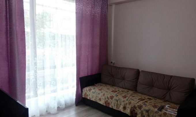 Verkhne-Imeretinskaya Bukhta Apartment | Pet-Friendly Апартаменты Кувшинки for Your Next Getaway