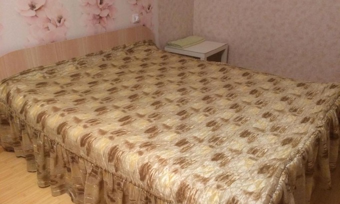 Bryansk Apartment | Stylish Маяк Apartments: Highly Rated & Family Friendly