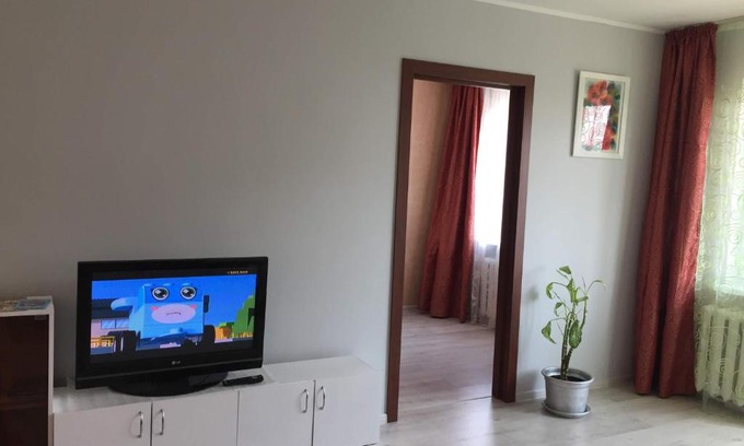 Pskov Apartment | Guest Rated 10/10: Апартаменты на Гражданской with Hot Tub