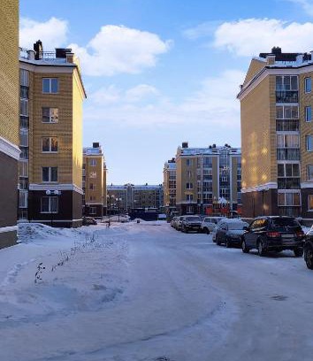 Yaroslavl Apartment | Unforgettable Stay at Апартаменты на Мельничной with Pool