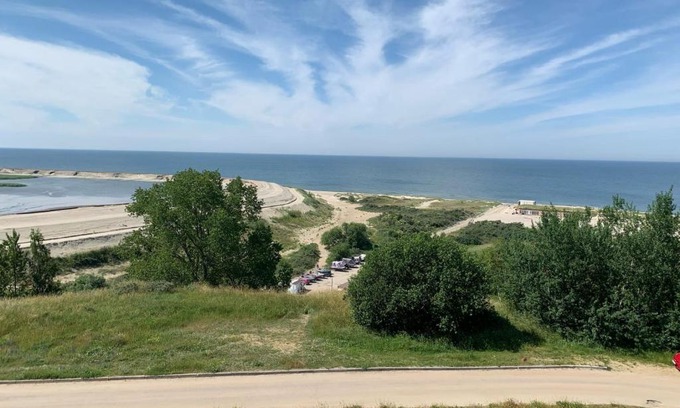 Yantarny Apartment | Oceanfront Apartments with Hot Tub and Ocean View