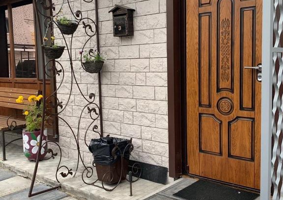 Arkhangelsk Apartment | Highly Rated Apart House: Unwind with Pool and Hot Tub