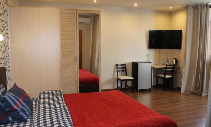 Chkalovskiy rayon Apartment | High-Quality VIP-1 Apartments with Kitchen & Accessibility