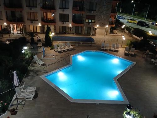 Sunny Beach Apartment | Top-Rated Апартамент Бриз 16 with Pool & Private Beach