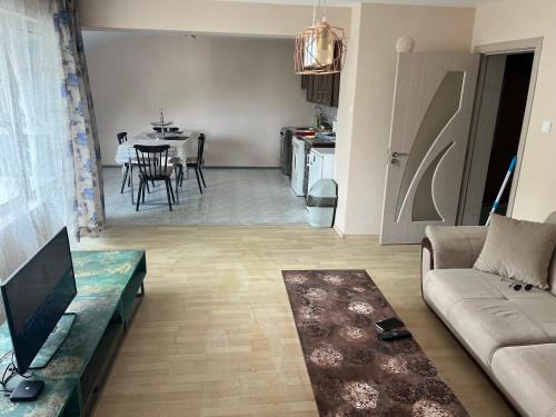 Kazanlak Apartment | Апартамент Казанлък-център