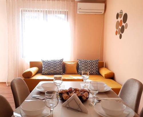 Chepelare Apartment | Cozy Apartment Lidia: Pet and Child Friendly Oasis