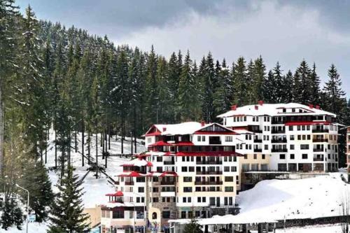 Pamporovo Apartment | Experience Comfort at Pamporovo Palace - Rated 9.6/10