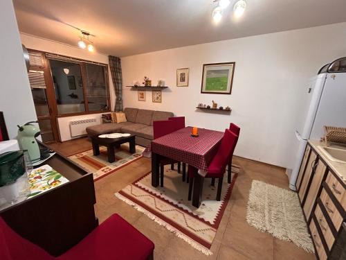 Stoykite Apartment | Pet-Friendly Retreat at Стойките: Guest Rated 9.8/10