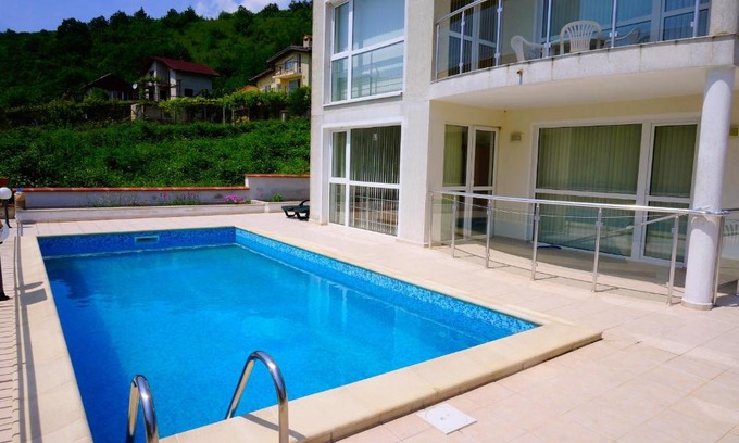 Balchik Apartment | Relaxing Oceanfront Apartment Serena in Balchik Villa Zone
