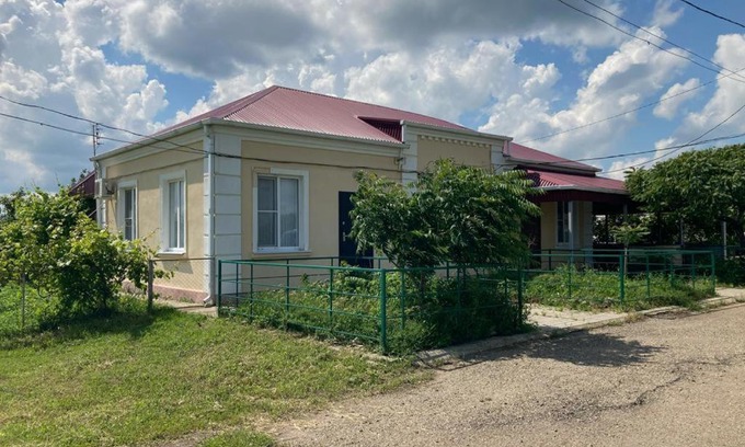 Leningradskaya Hotel | Atlas Hotel: Pet-Friendly Stay with Breakfast Included